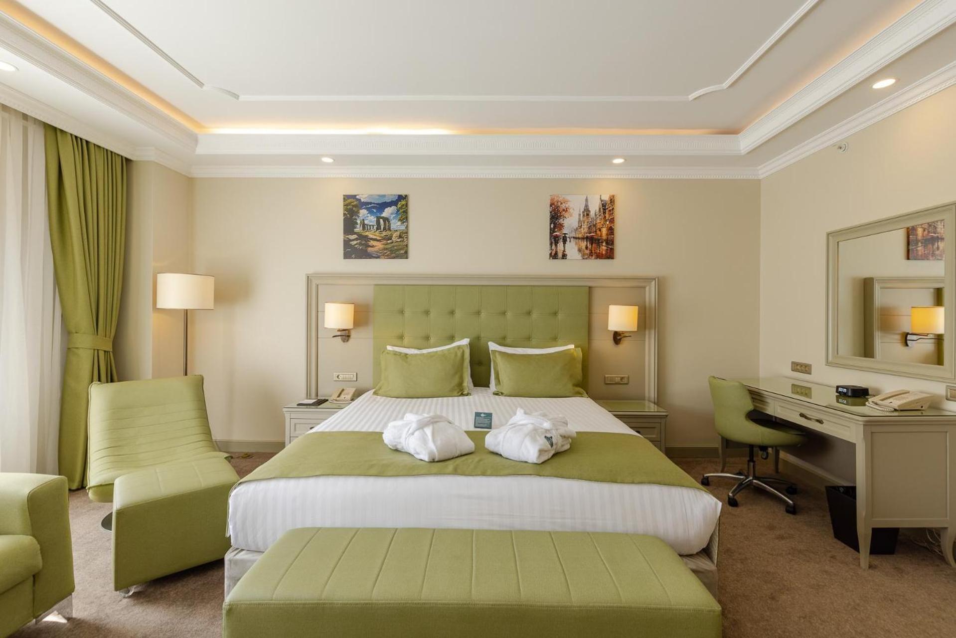 Hotel London 1889 Batumi Ngoại thất bức ảnh