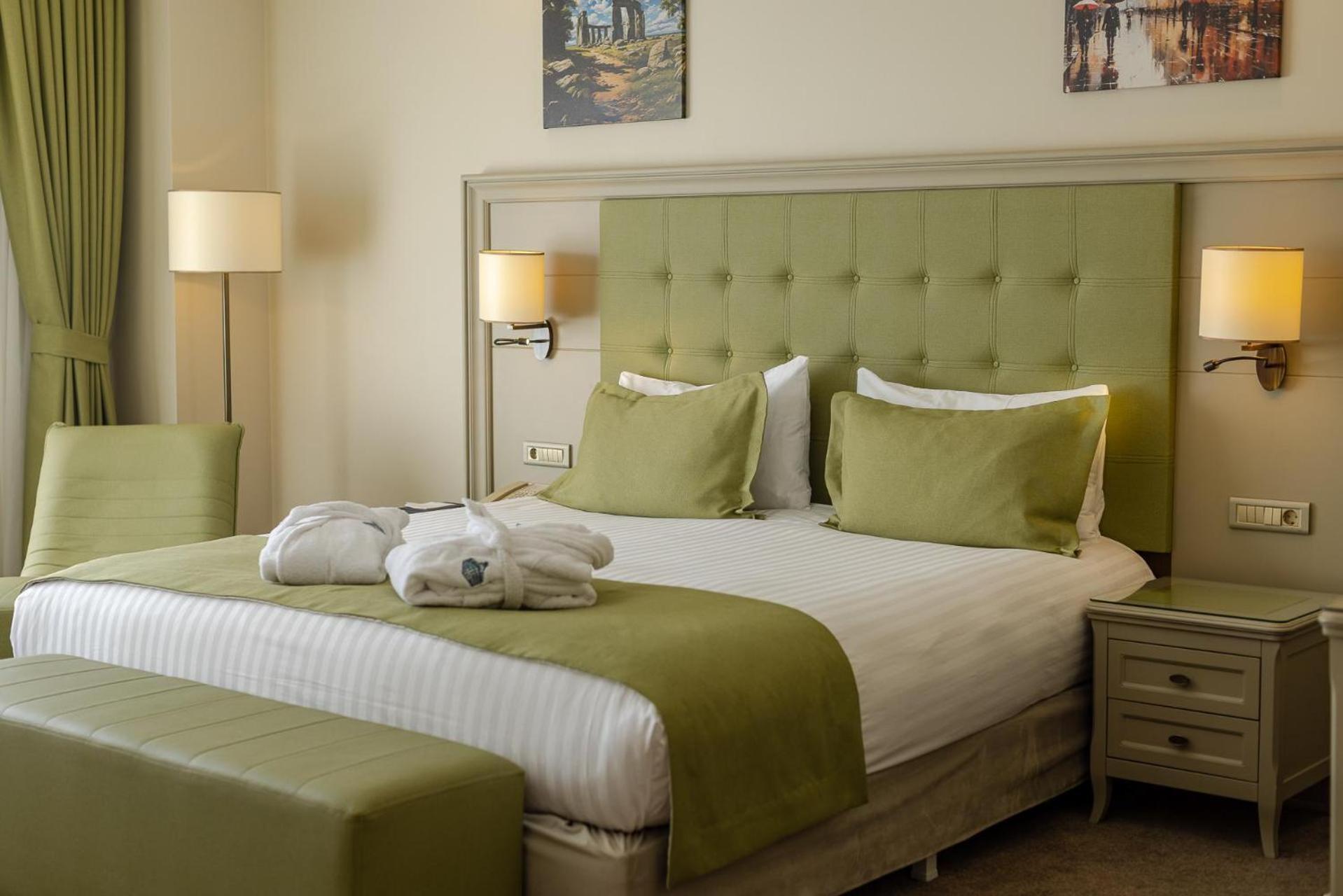 Hotel London 1889 Batumi Ngoại thất bức ảnh