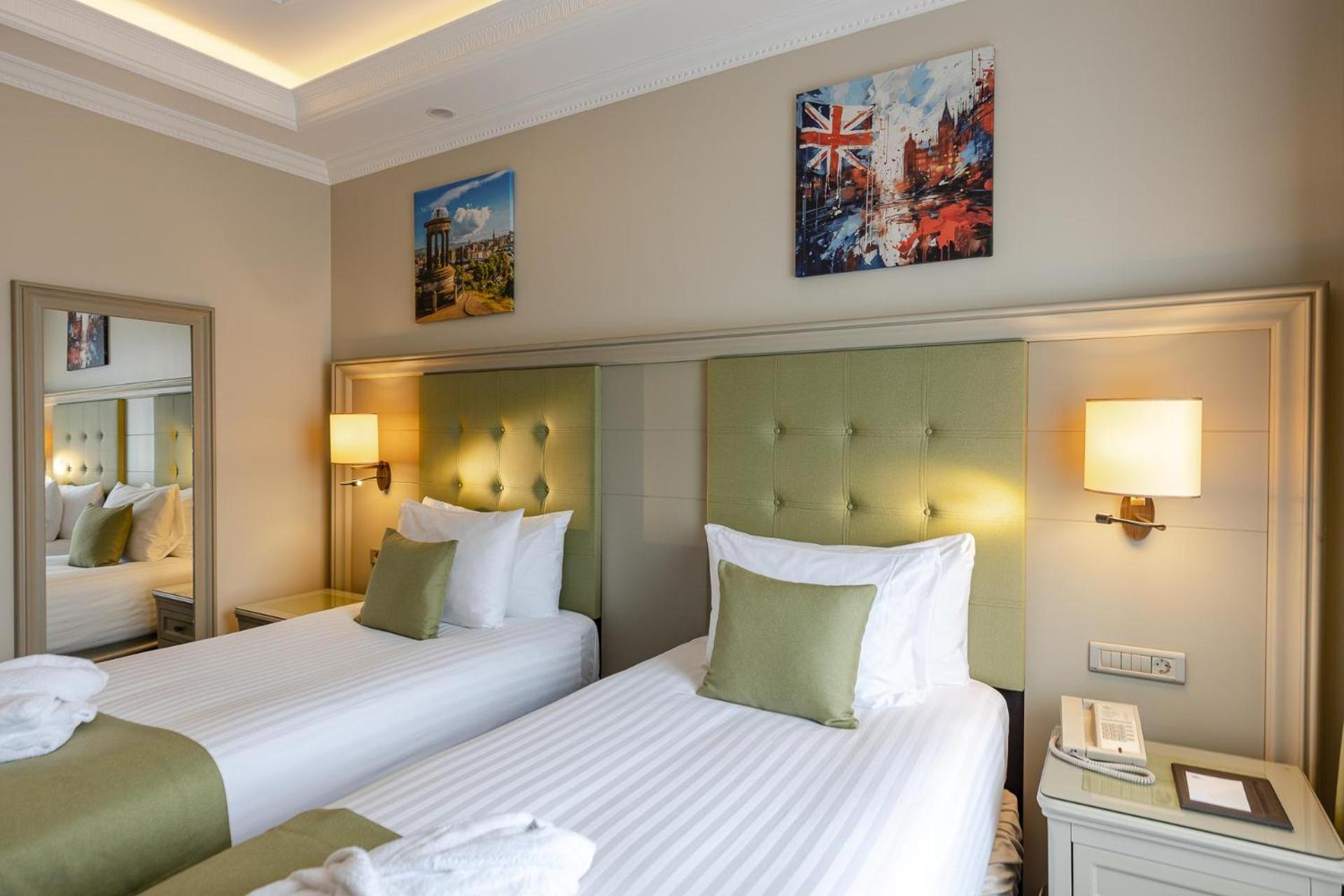 Hotel London 1889 Batumi Ngoại thất bức ảnh