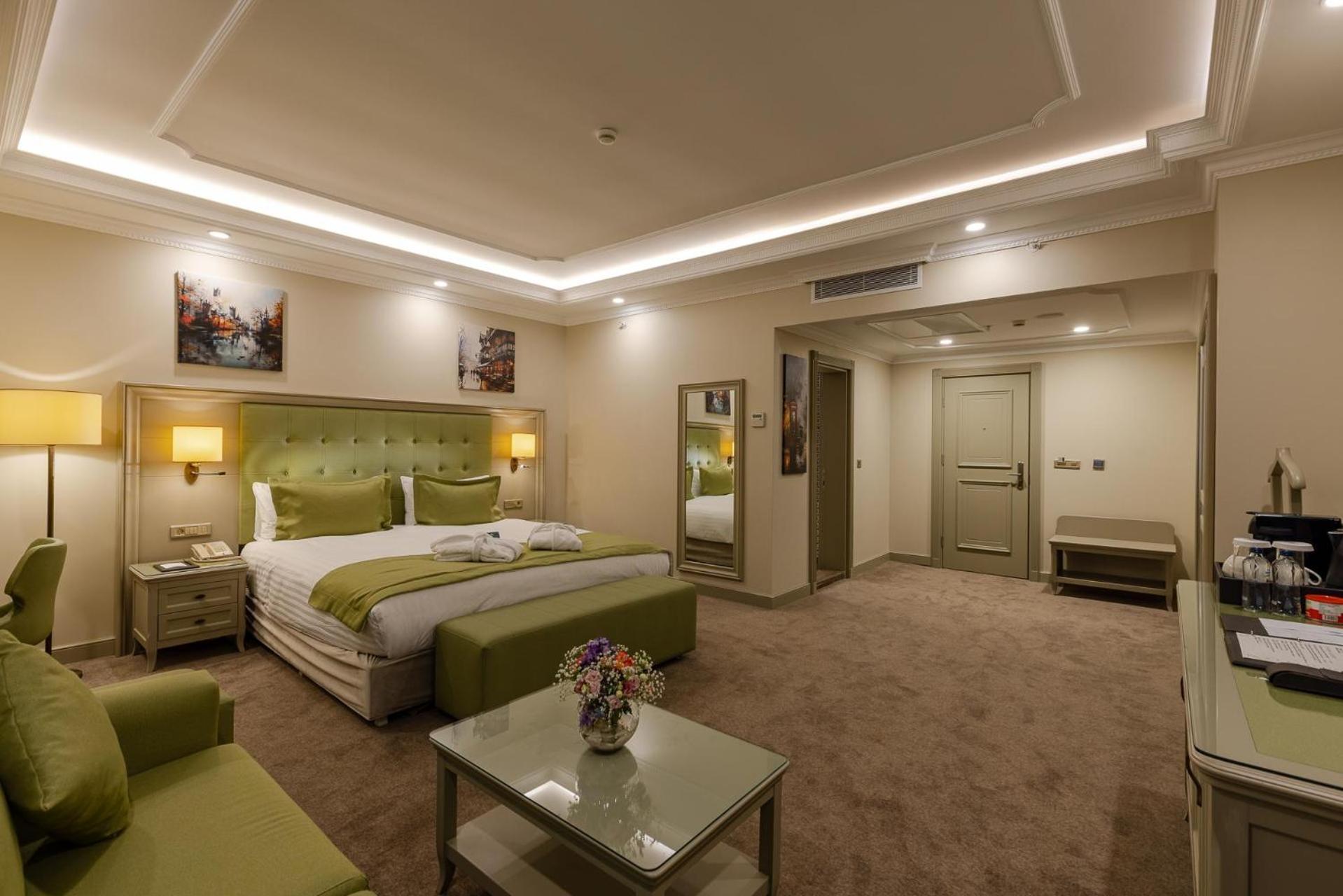 Hotel London 1889 Batumi Ngoại thất bức ảnh
