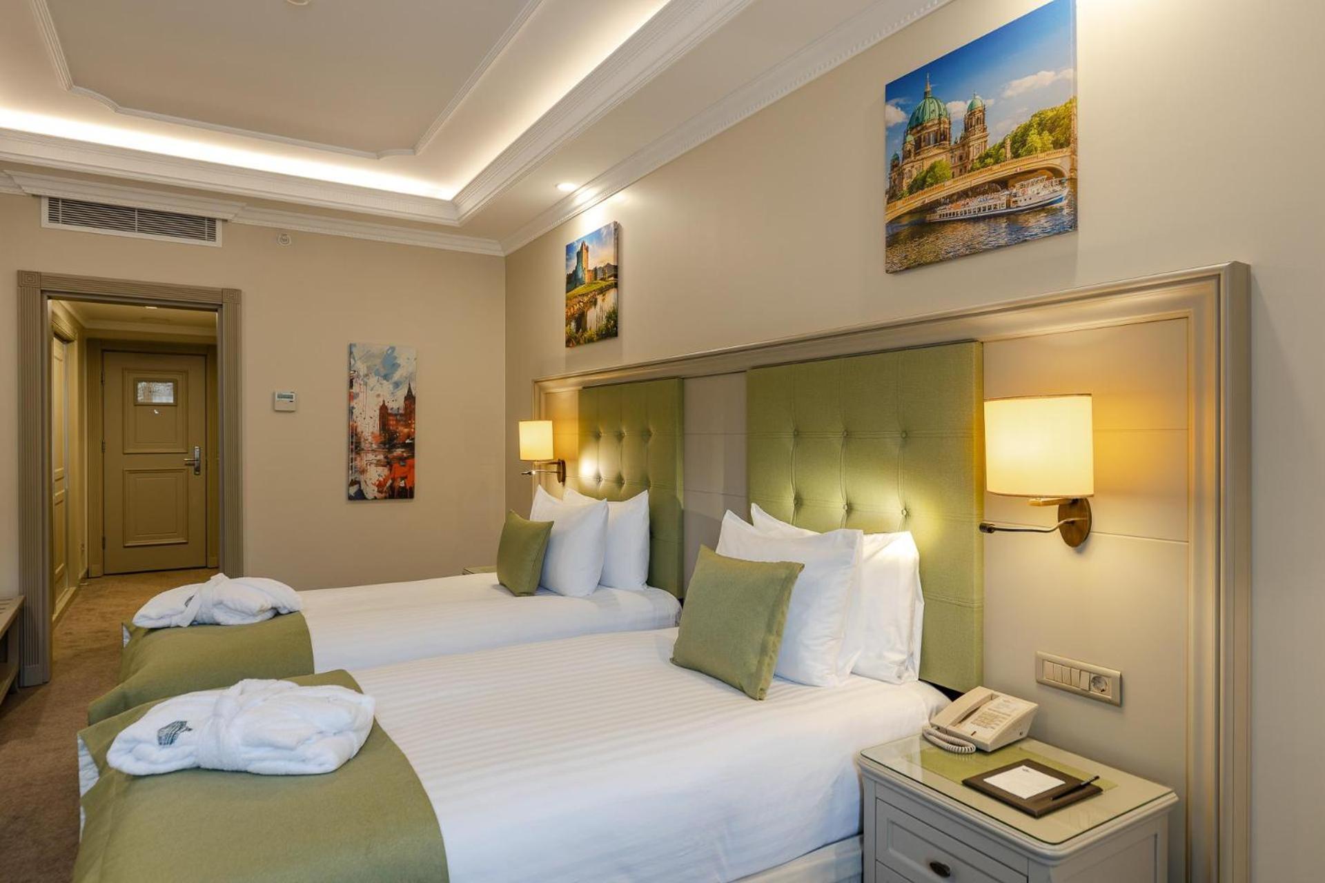 Hotel London 1889 Batumi Ngoại thất bức ảnh