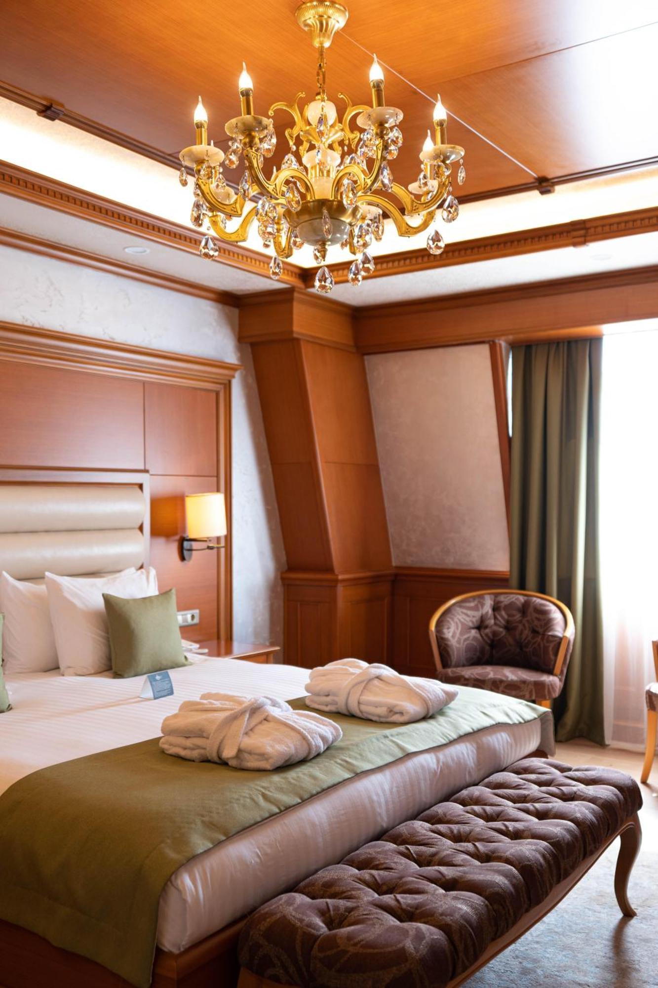 Hotel London 1889 Batumi Ngoại thất bức ảnh